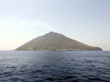 Le Stromboli fumant