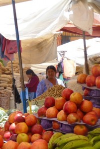 Un marché de rue