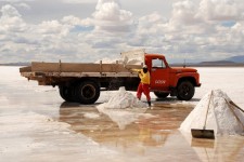 Extraction de sel à Colchani