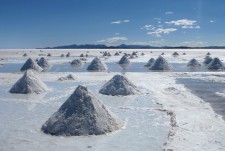 Monticules de sel dans le Salar