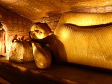 Bouddha couché du Temple d'Or de Dambulla