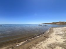 Baignade au lac Aydar