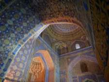 Intérieur de la madrassa Tilla Kari à Samarcande